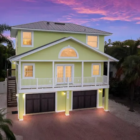 Dolphin Pointe Villa